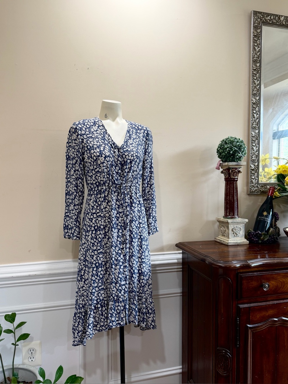 Rails Floral V-Neck Long Sleeve Midi Dress
